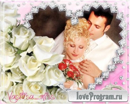 Свадебная рамочка для фотошопа с красивым вырезом и букетом белых роз